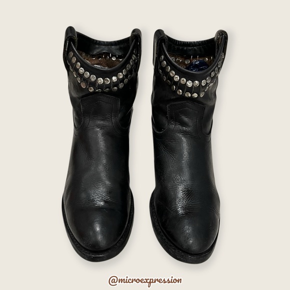 RARE Frye Diana Vintage Distressed Black Leather Stud Pull-On Cowgirl Ankle Boot - Picture 11 of 16